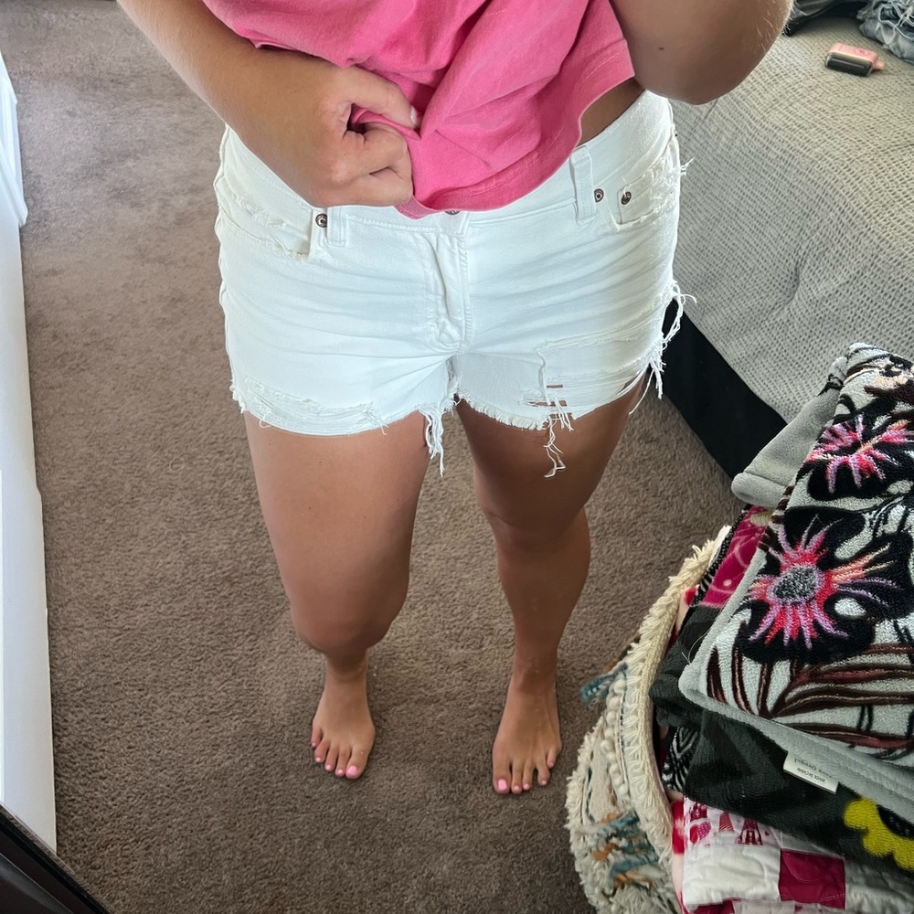 American Eagle 90s Boyfriend White Denim Shorts Size 6